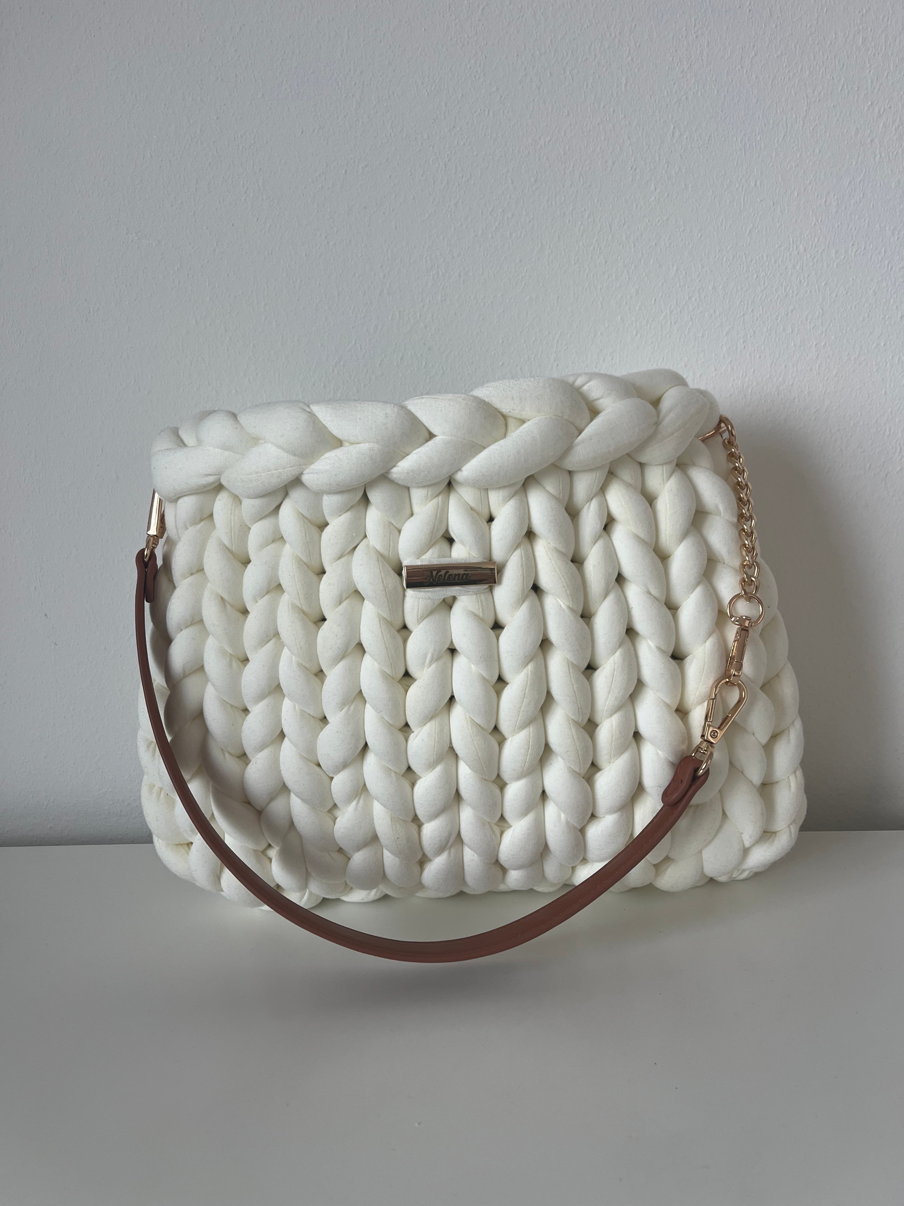 White Marshmallow – Handmade Chunky Shoulder Bag