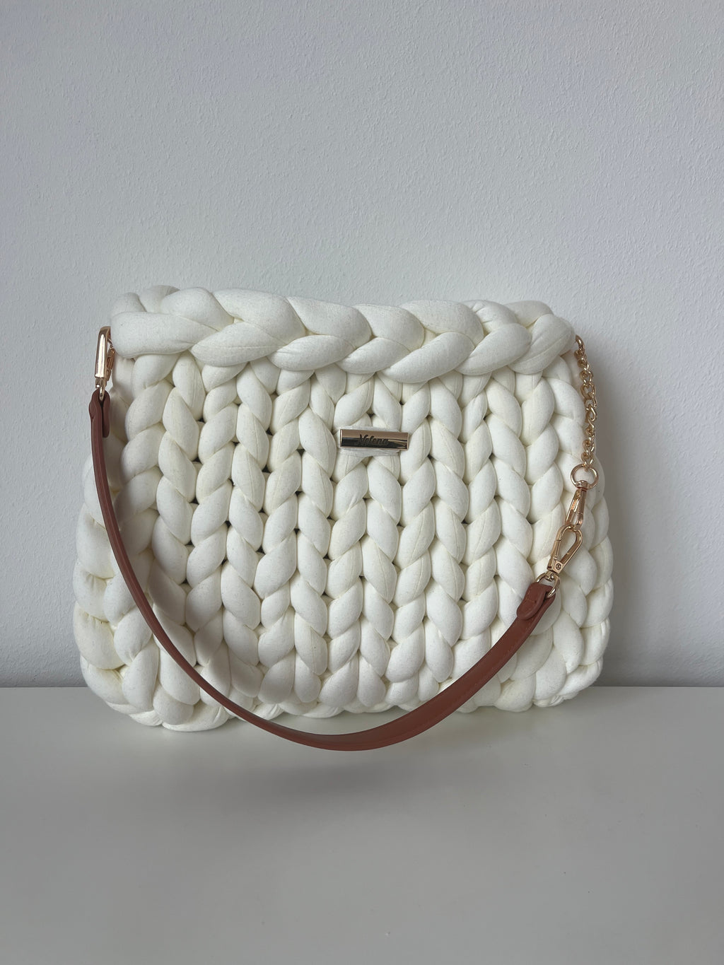White Marshmallow – Handmade Chunky Shoulder Bag