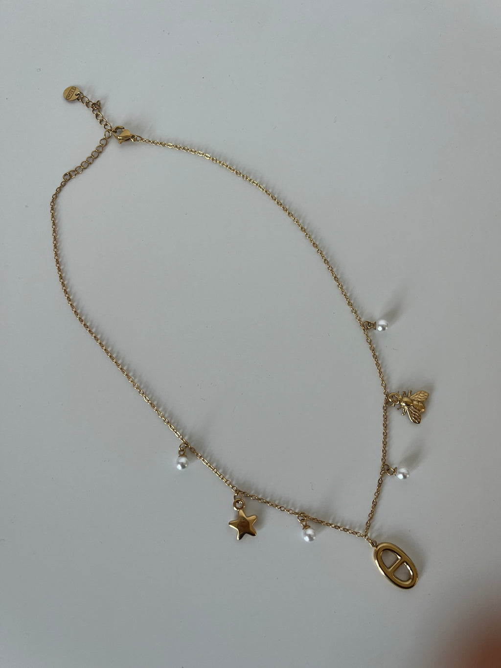 Queen Bee Pearl Necklace